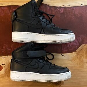 Nike Wmns Air Force 1 Upstep Hi SI 'Black Ivory' 881096 001